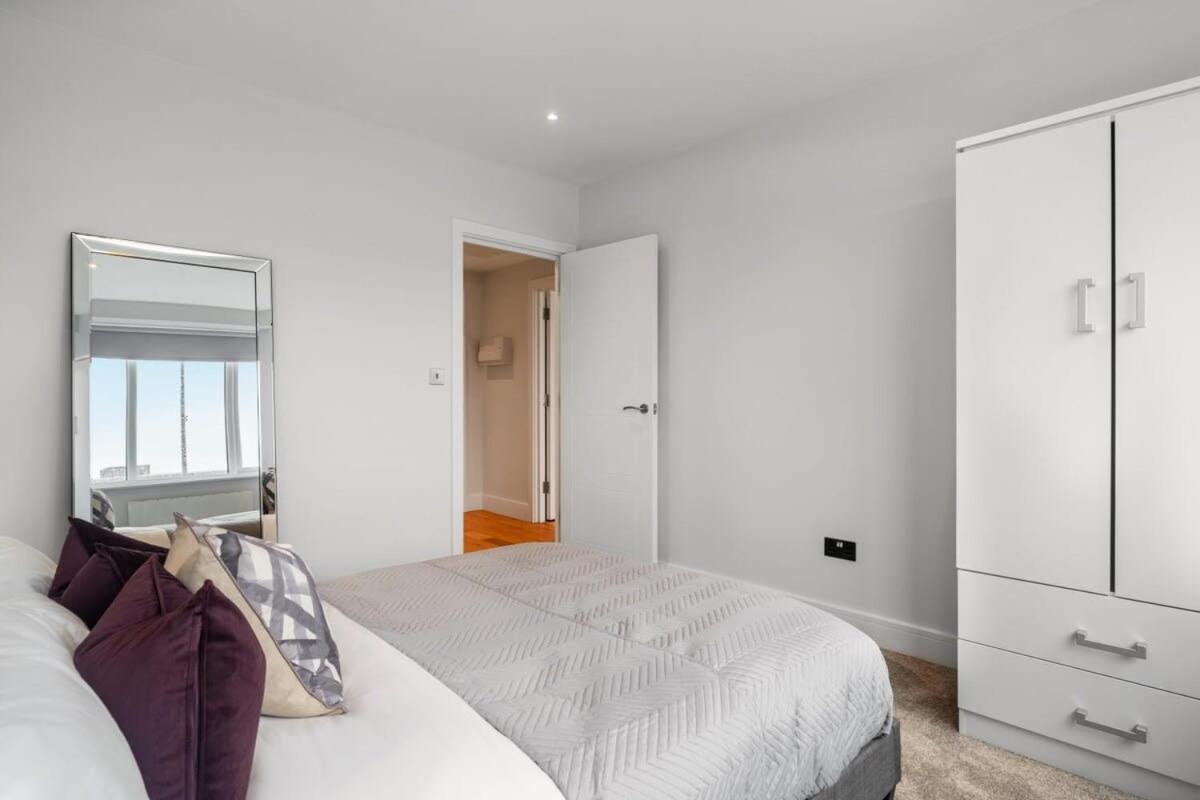 Lovely 1 Bedroom Apartment In The Heart Of Eastleigh Buitenkant foto